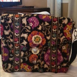 Vera Bradley messenger bag Suzzana print.